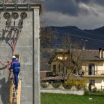 ARCHIVIO FOTOGRAFICO INTERNAZIONALE ENELENEL INTERNATIONAL PHOTOGRAPHIC ARCHIVERieti (Italia), marzo 2007:Un tecnico presso la Cabina Secondaria di distribuzione di Campigliano